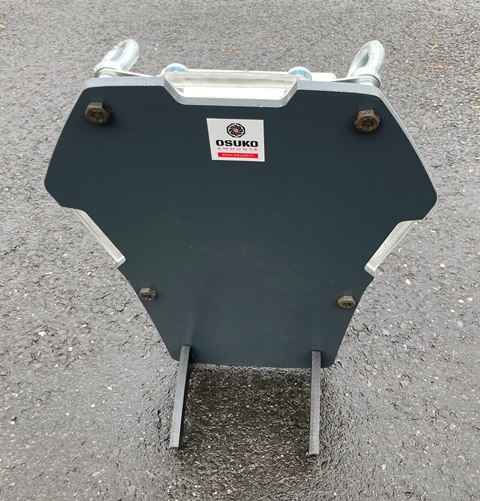 Steel Target edestä.jpg
